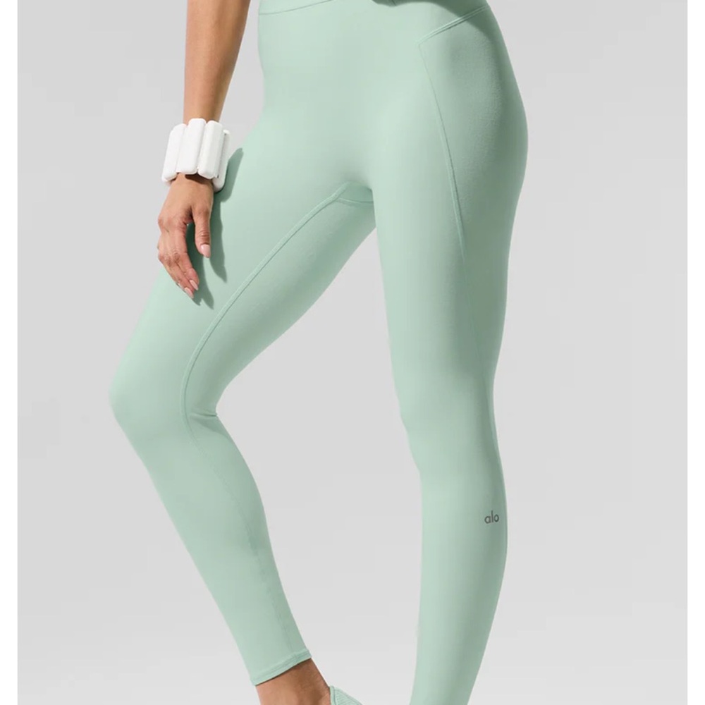 ALO Yoga Women's Pastel Green Leggings